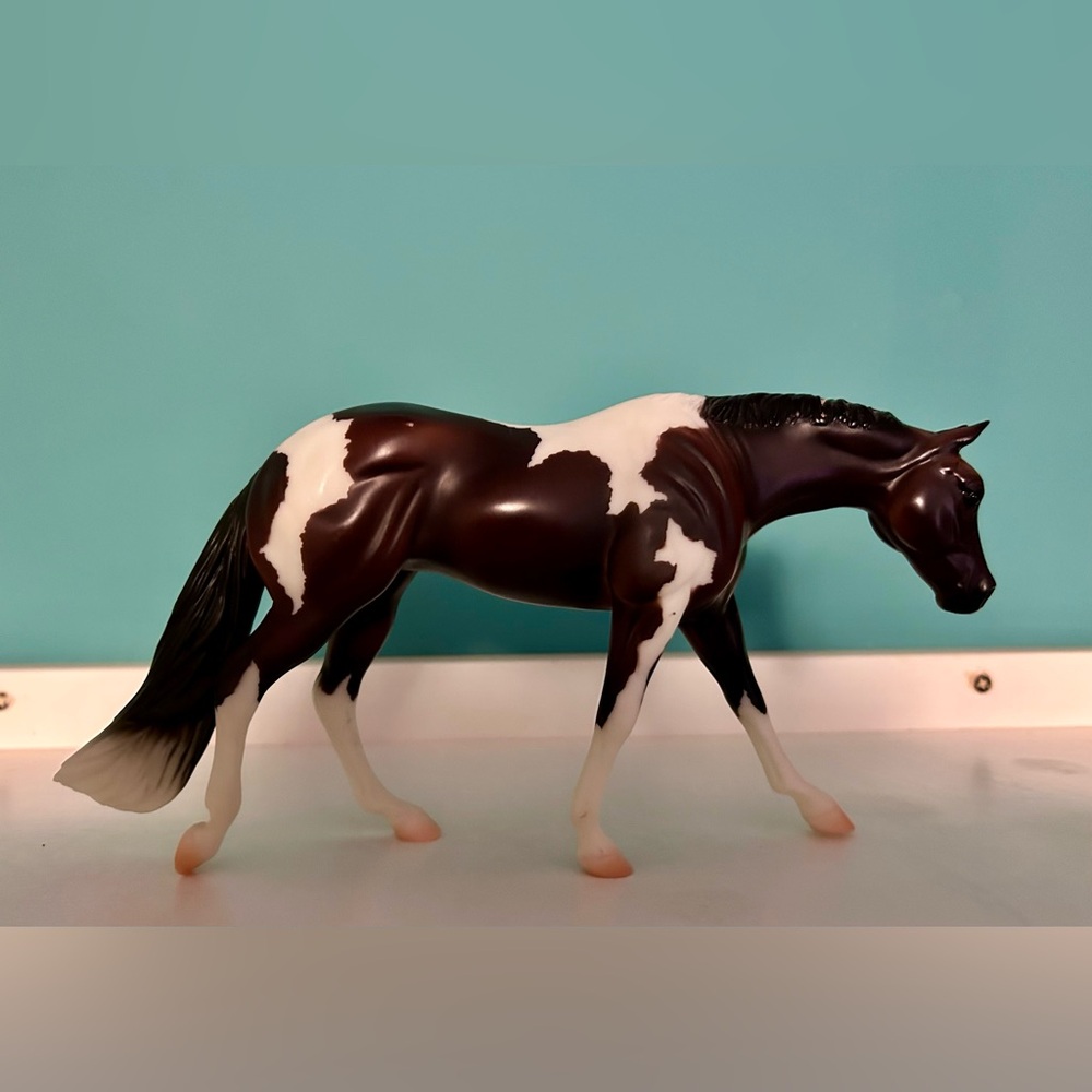 Breyer paint model #75402 modeled on cl American quarter horse mare AQHAM